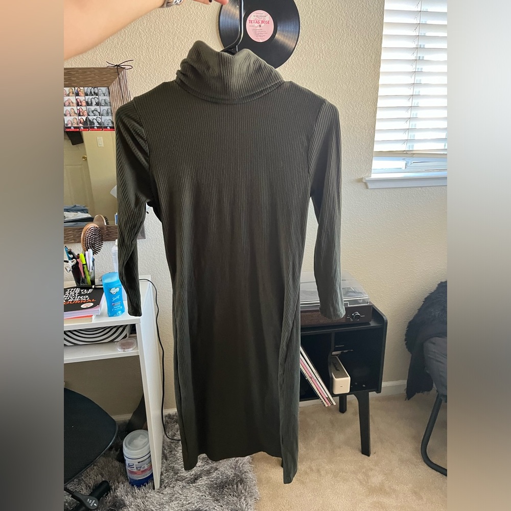 Green Turtleneck short dress